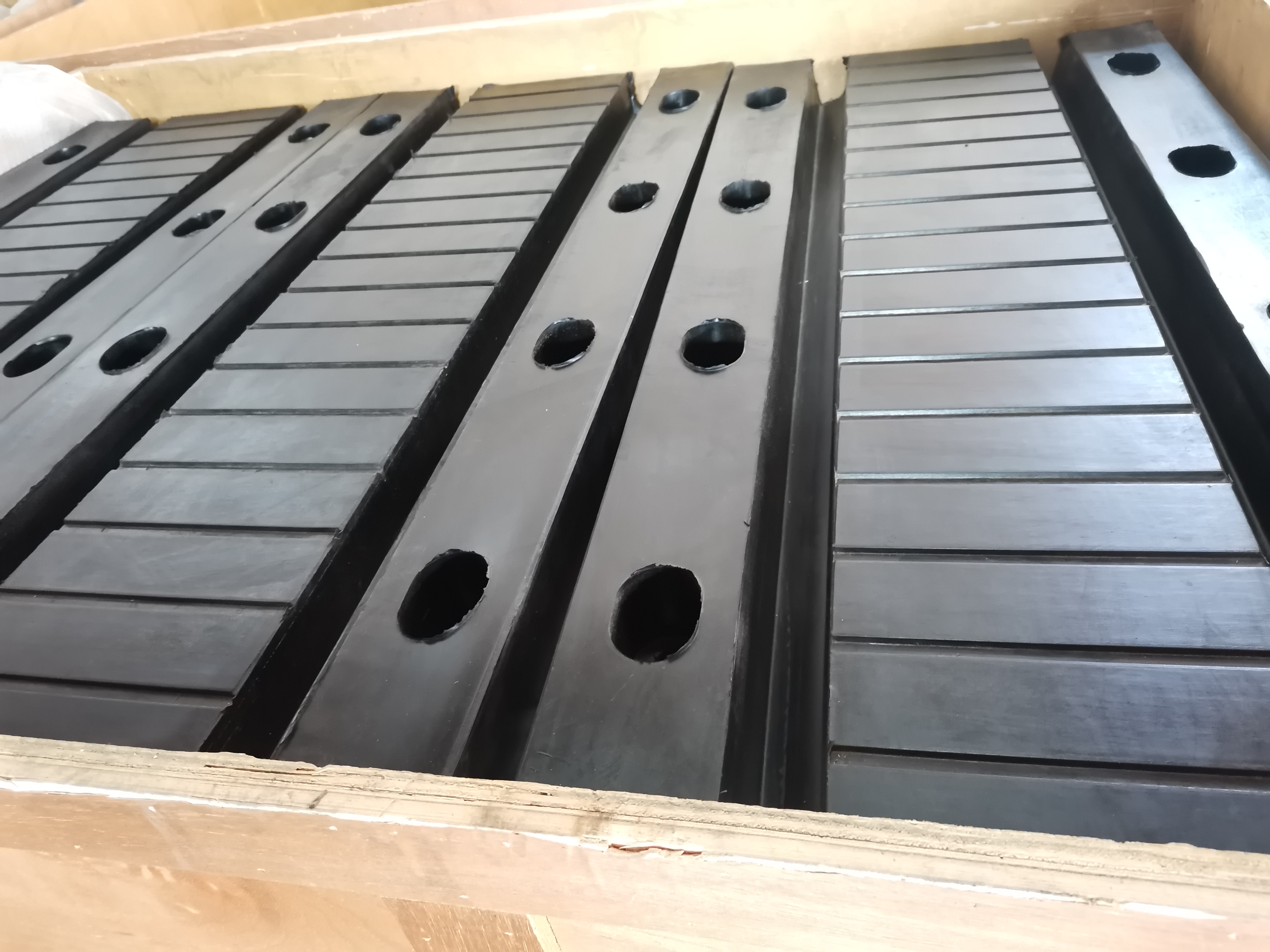 Compression Seal Joint STEEL-CANTILEVER-084