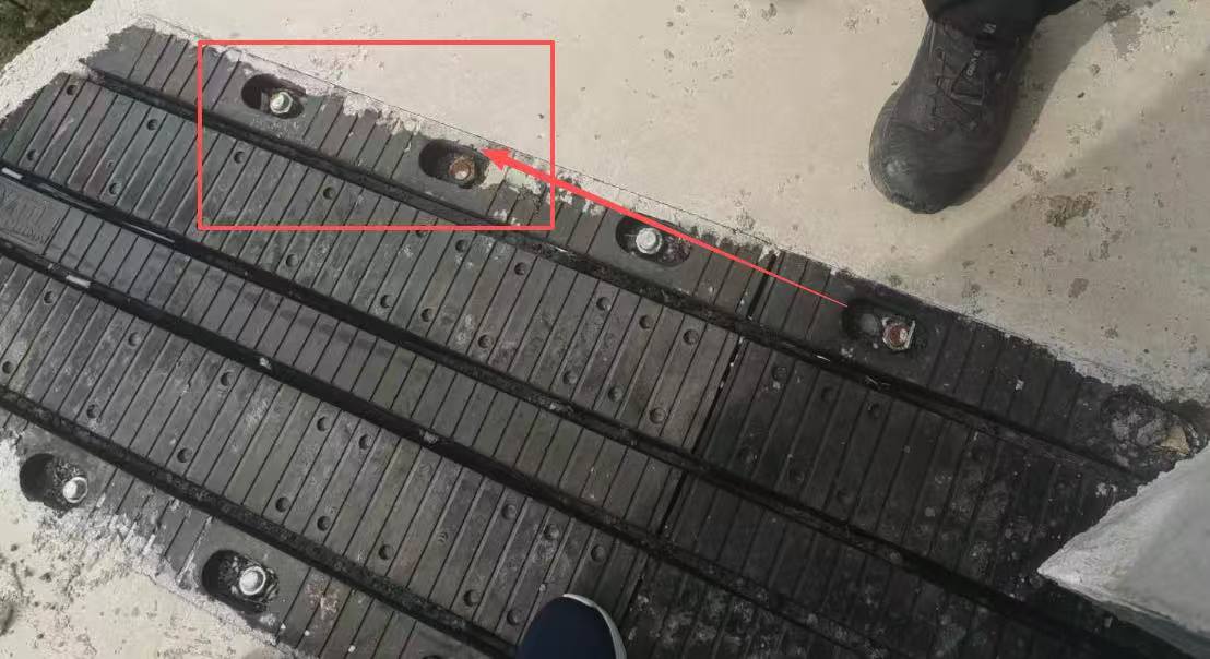 Modular Bridge Expansion Joint ALUMINUM-ASPHALTIC-PLUG-185